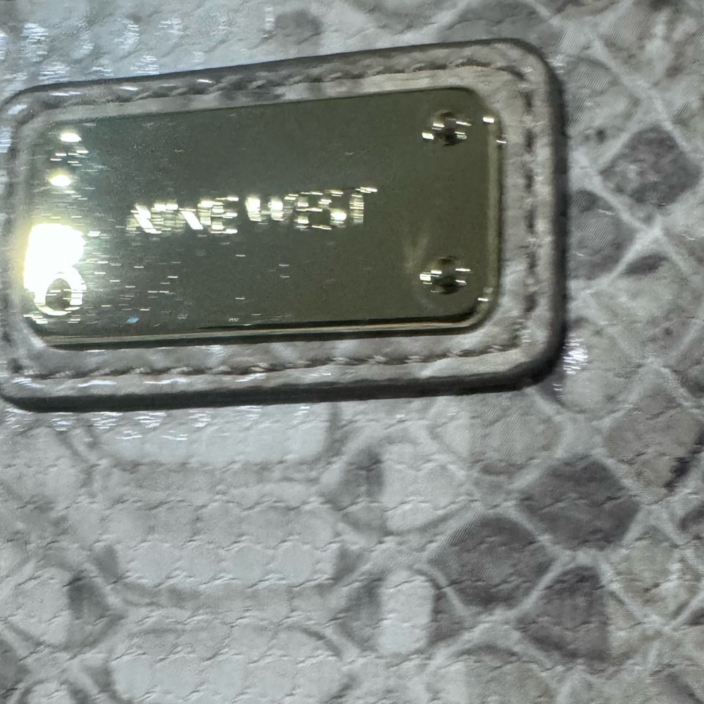 Nwot Nine West crossbody - Picture 2 of 11